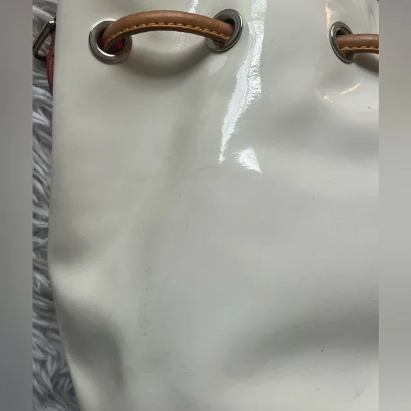 Dooney & Bourke Bucket Purse - Picture 6 of 13